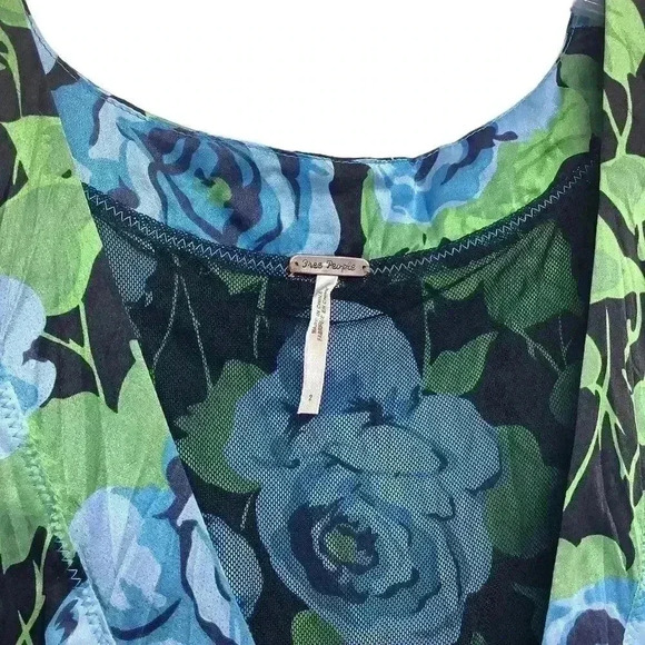 Free People Size 2 Floral Silk Fit & Flare Dress Mesh Lined V-Neck Short Sleeves - Picture 3 of 4